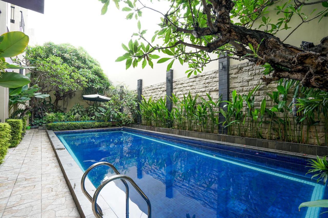 Oyo 197 Prime Royal Hotel Kapasari 외부 사진