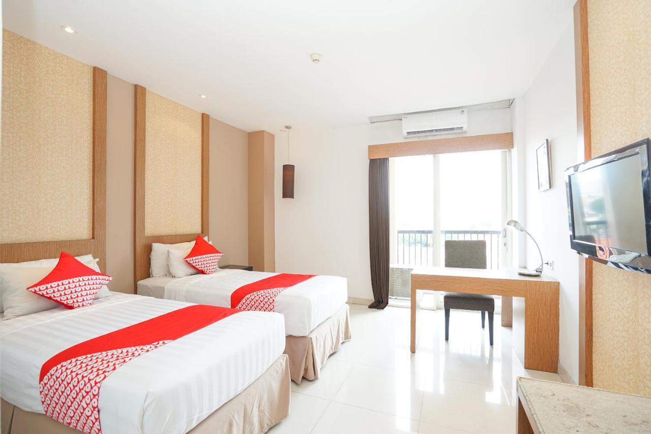 Oyo 197 Prime Royal Hotel Kapasari 외부 사진