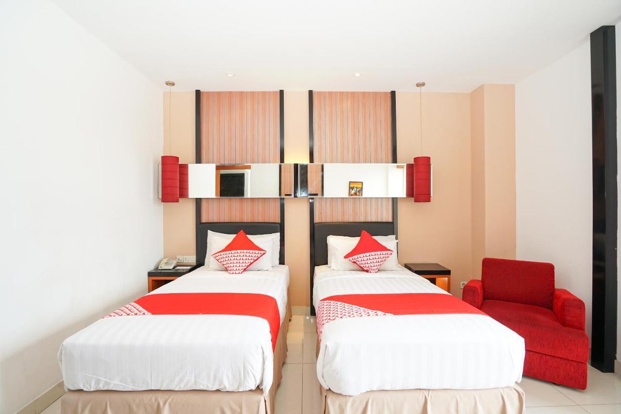 Oyo 197 Prime Royal Hotel Kapasari 외부 사진